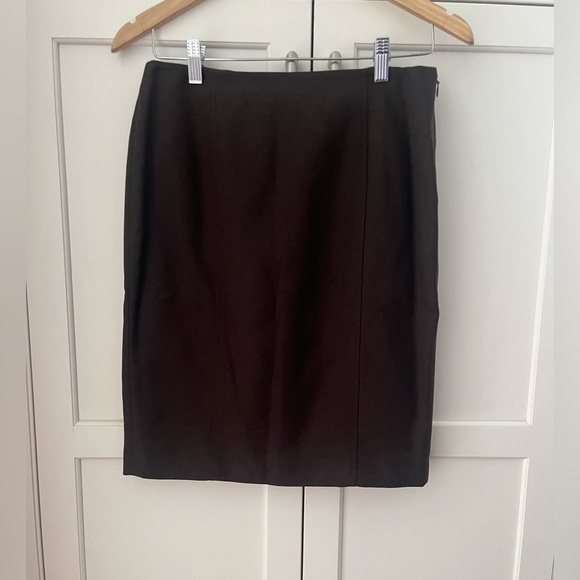 LE SUIT Women Pencil Skirt Square Split Back  size 4P brown - Picture 1 of 6